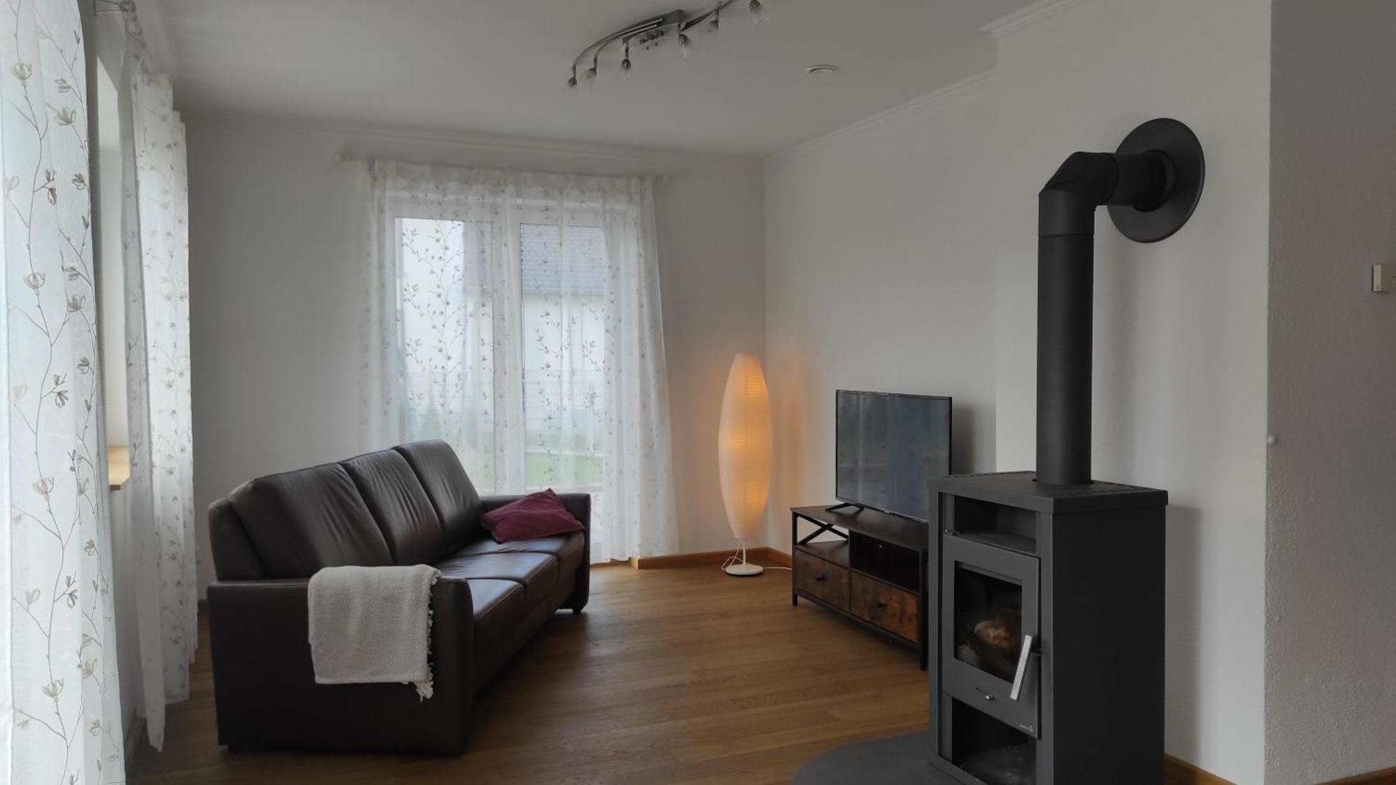 Ferienwohnung Zum Schmetterlingsflieder Kettershausen Exterior foto